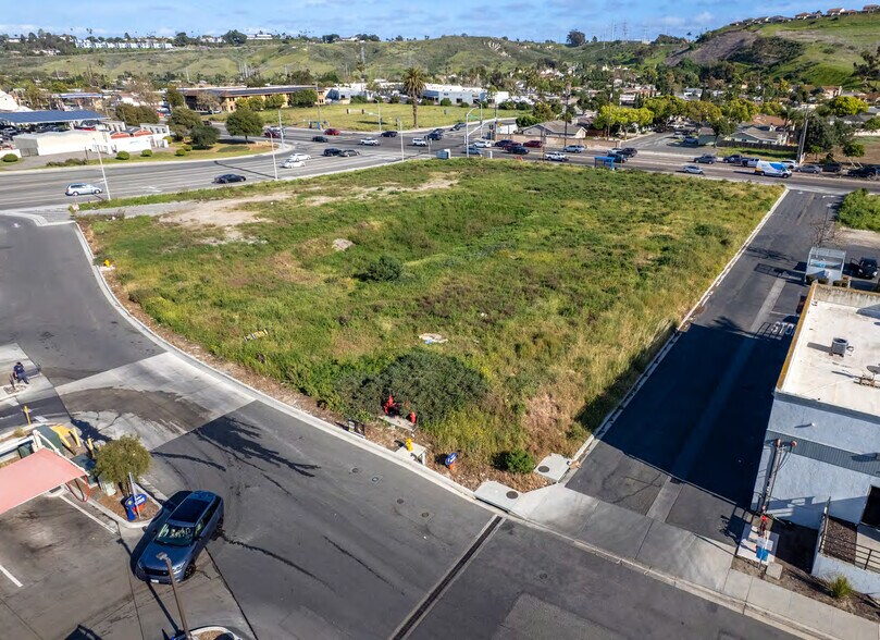 More Photos Of NWC Mission Ave & Foussat Rd, Oceanside Land For Lease