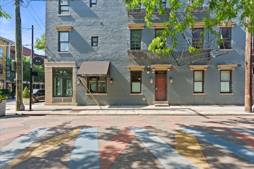 More Photos Of 1500 Race St, Cincinnati Apartments For Lease
