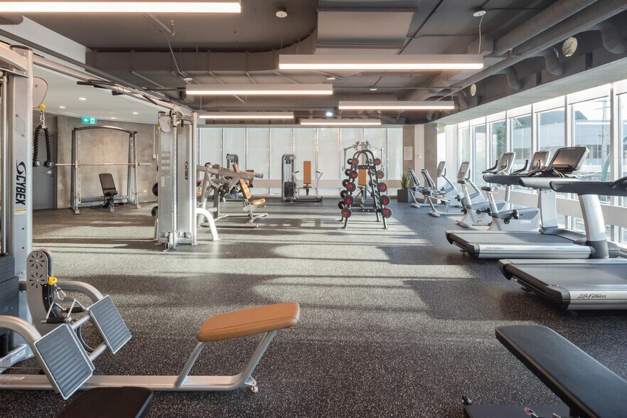 More Photos Of 1500 W Georgia St, Vancouver Office For Lease