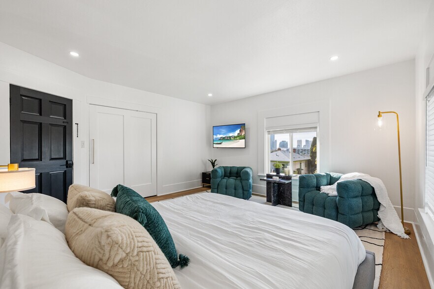 More Photos Of 1055 21st Street, San Diego Apartments For Sale