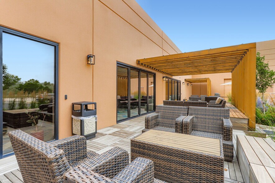 More Photos Of 7420 E Dry Creek Pky, Longmont Office For Lease