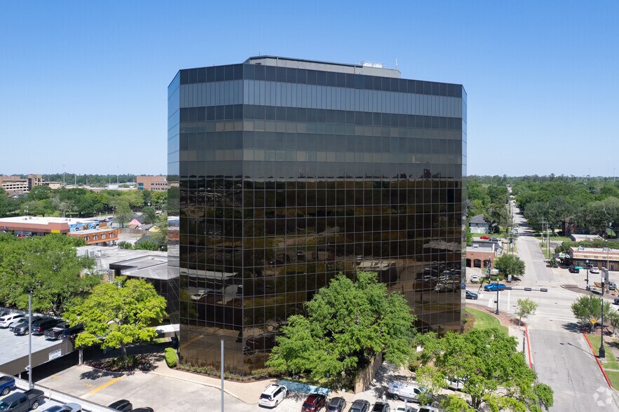 More Photos Of 2615 Calder Ave, Beaumont Office For Lease