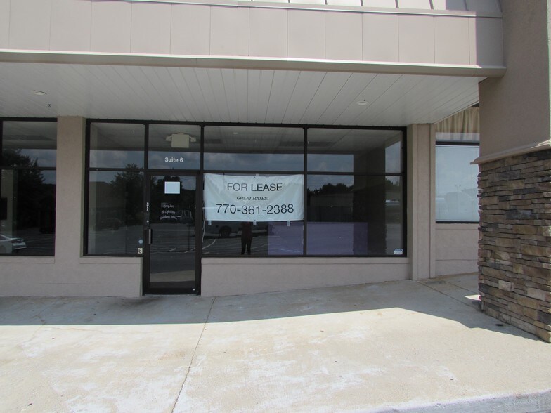More Photos Of 2399 Lawrenceville Hwy, Lawrenceville Storefront Retail Office For Sale