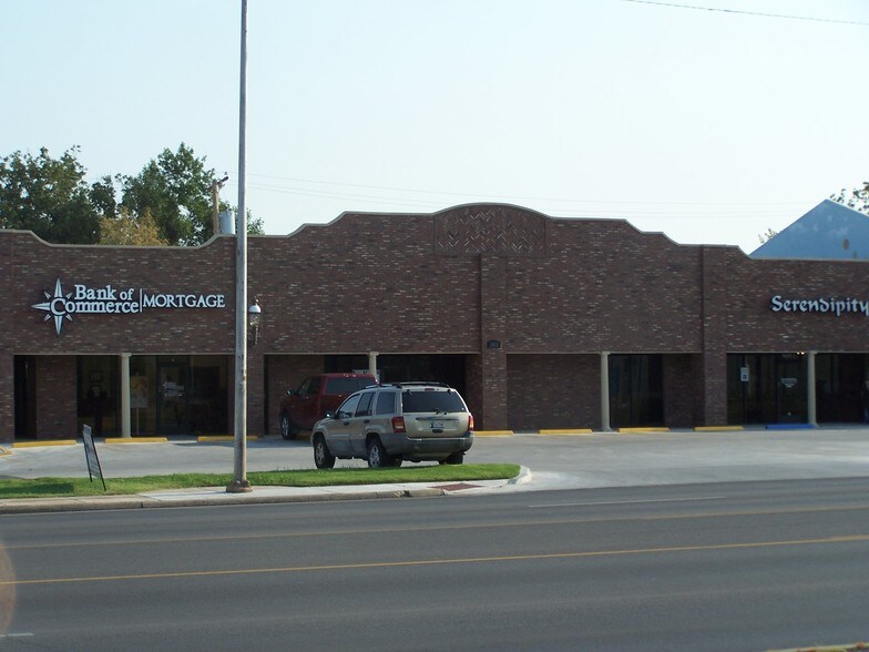 More Photos Of 1925 W Gore Blvd, Lawton General Retail For Sale