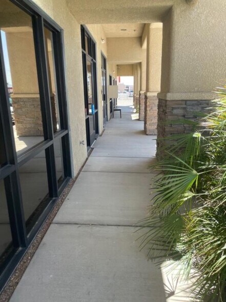 More Photos Of 4440 Highway 95, Fort Mohave Storefront Retail Office For Lease