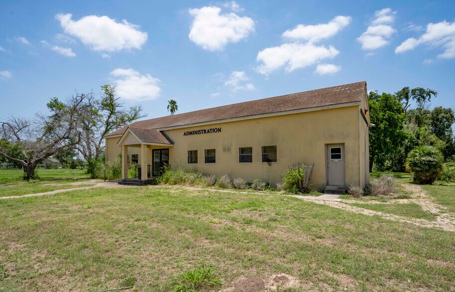 More Photos Of 1214 S Bridge Ave, Weslaco Schools For Sale