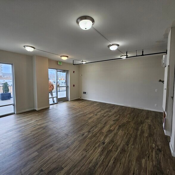 More Photos Of 505 W 7th St, New Castle Apartments For Lease