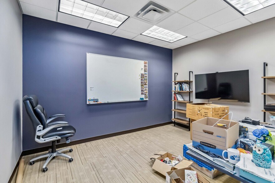 More Photos Of 11002 Lake Hart Dr, Orlando Religious Facility For Lease