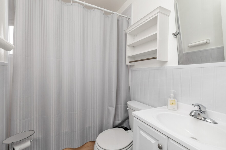 More Photos Of 25-31-25-33 Francis Lewis Blvd, Flushing Office Residential For Sale