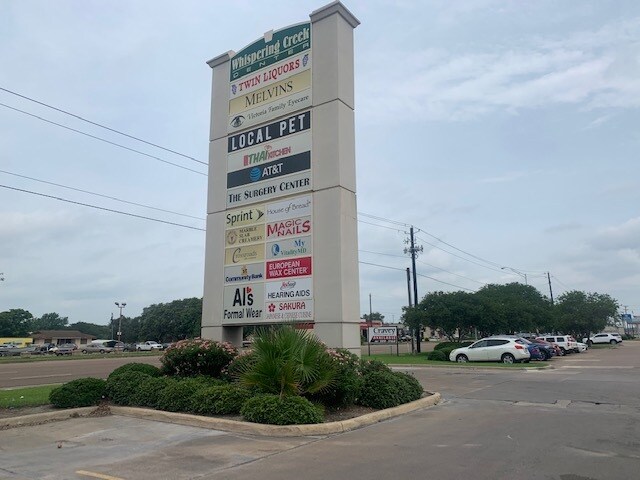 More Photos Of 6204-6362 N Navarro St, Victoria Unknown For Lease