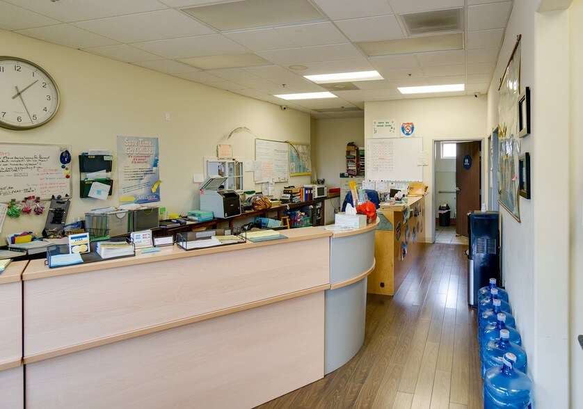More Photos Of 3614 Pacific Coast Hwy, Torrance Storefront Retail Office For Lease