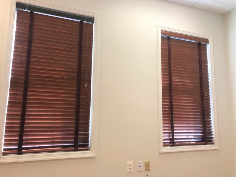 More Photos Of 10260-10268 Baltimore National Pike, Ellicott City Office For Lease