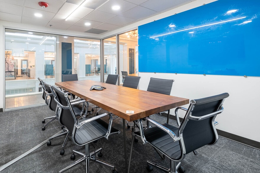 More Photos Of 37 N Orange Ave, Orlando Coworking Space