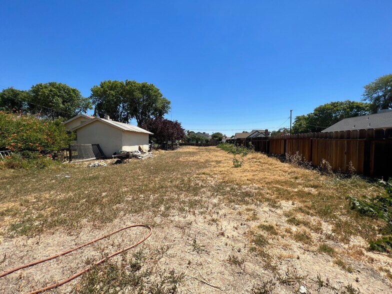 More Photos Of 555 Wallis Ave, Gustine Specialty For Sale