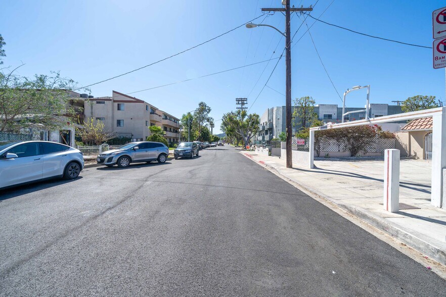 More Photos Of 5335 Harmony Ave, North Hollywood Apartments For Sale