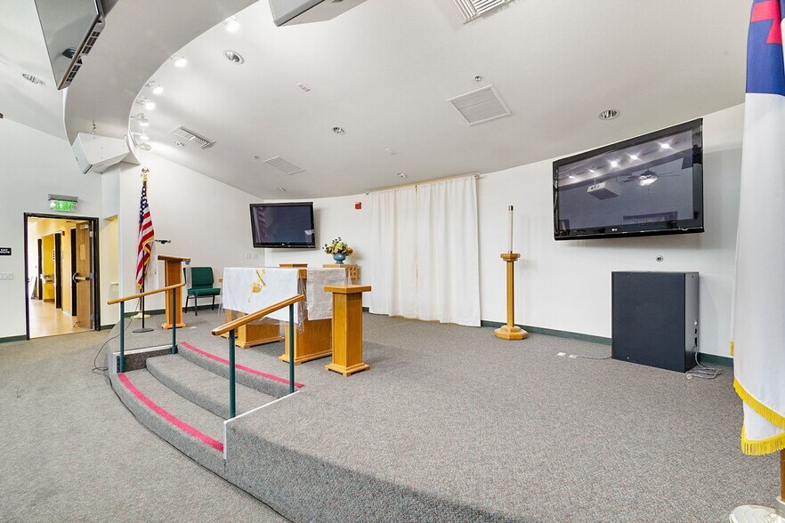 More Photos Of 3126 W Johnston Ave, Hemet Religious Facility For Sale