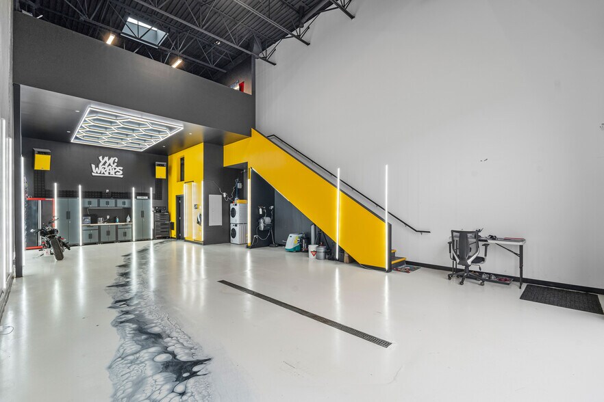 More Photos Of 1750 120 Av NE, Calgary Warehouse For Sale