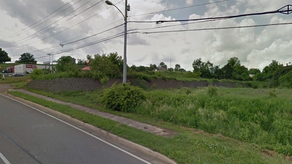 More Photos Of 3008 W Market St, Johnson City Land For Lease