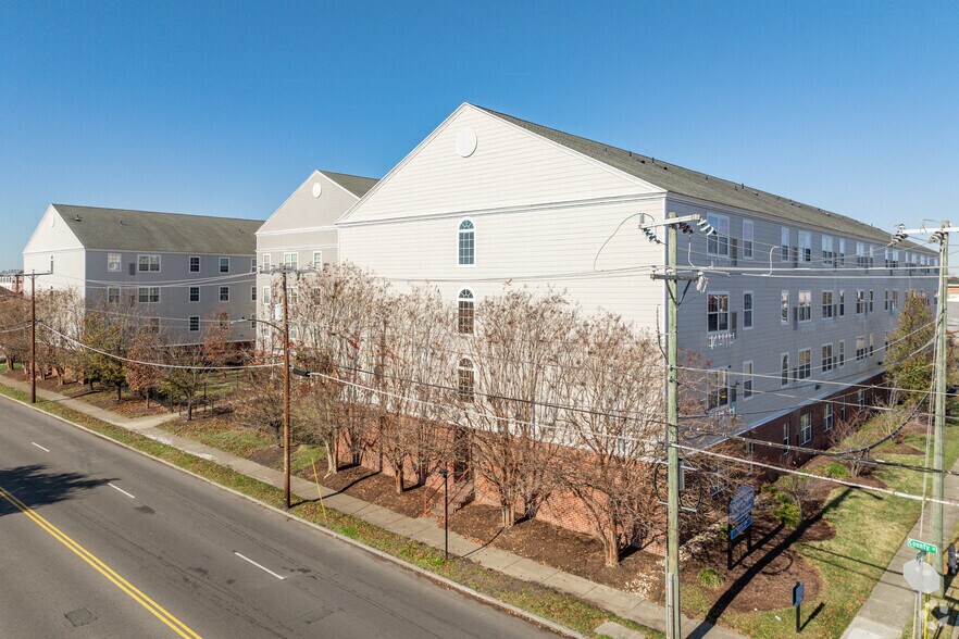 More Photos Of 900 County St, Portsmouth Apartments For Sale