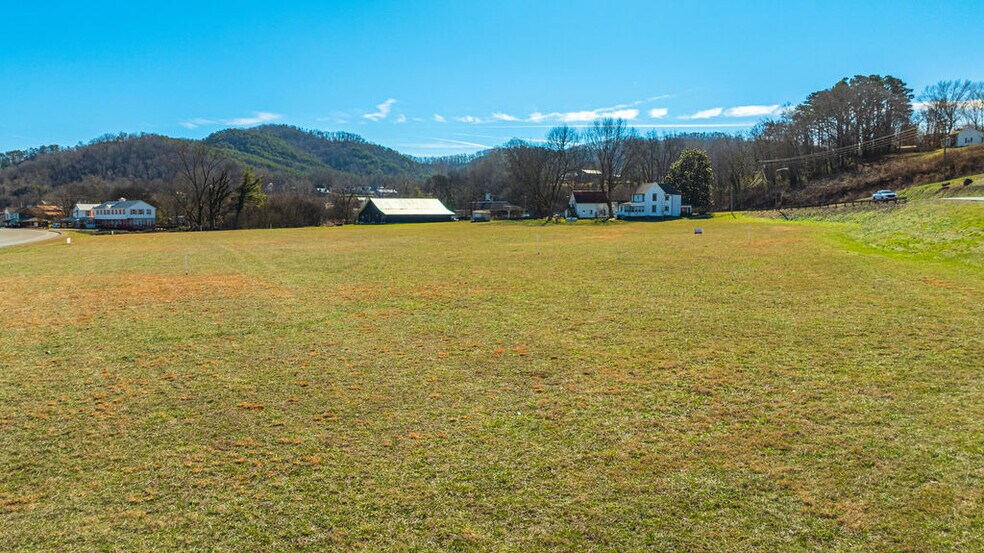 More Photos Of 226 Cherohala Skyway, Tellico Plains Land For Sale