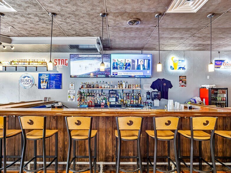 More Photos Of 116 N Main St, Marissa Freestanding For Sale