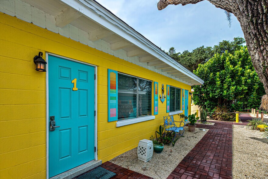 More Photos Of 1900 Manasota Beach Rd, Englewood Apartments For Sale