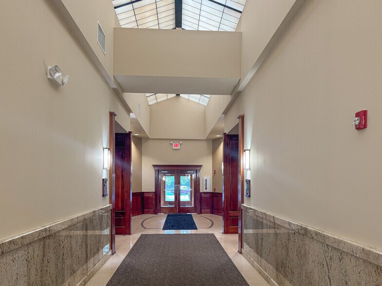 More Photos Of 1776 Legacy Cir, Naperville Medical For Sale