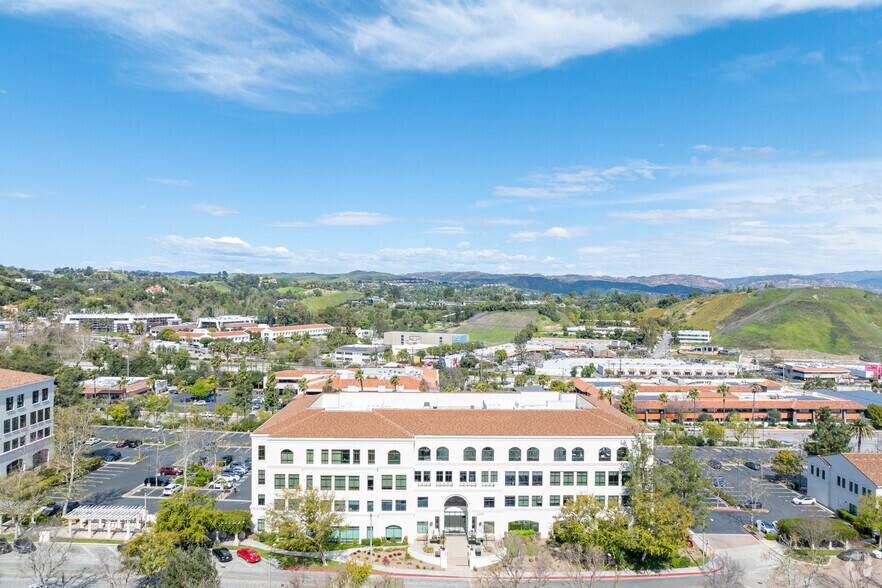 More Photos Of 23975 Park Sorrento, Calabasas Office For Lease