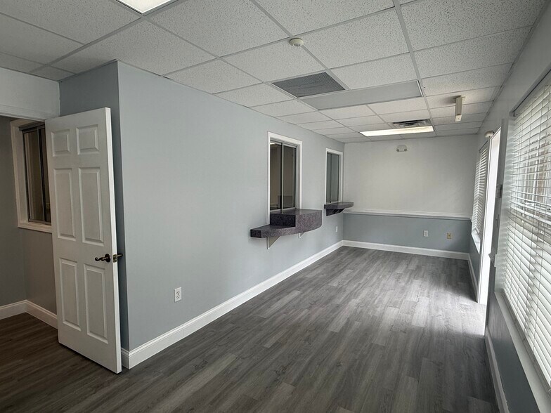 More Photos Of 925 Sanders Rd, Cumming Coworking Space