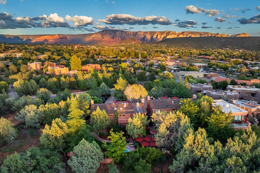 More Photos Of 55 Hozoni Dr, Sedona Hotel For Sale