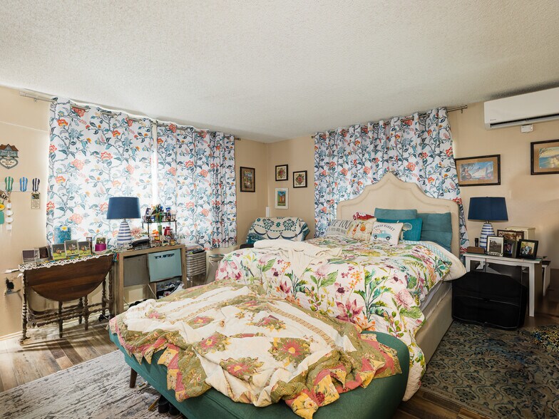 More Photos Of 426 E Imperial Ave, El Segundo Apartments For Sale