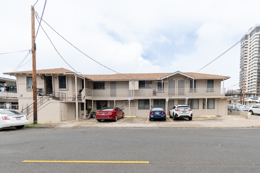 More Photos Of 2128 Date St, Honolulu Apartments For Sale