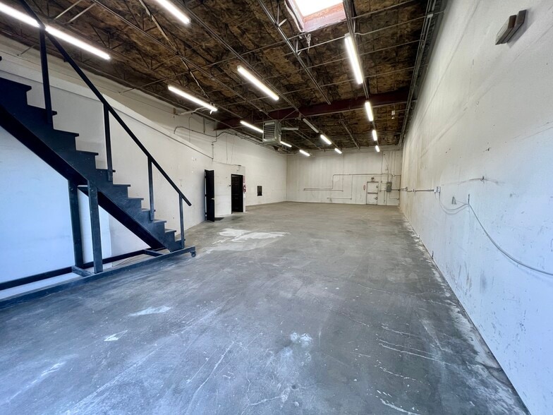 More Photos Of 6340 W 56th Ave, Arvada Warehouse For Lease