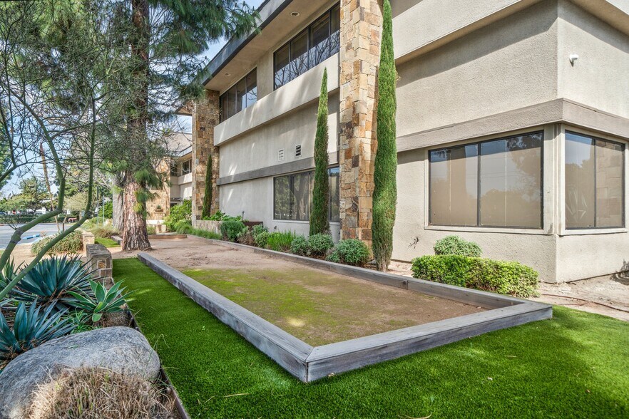 More Photos Of 1570 Brookhollow Dr, Santa Ana Medical For Sale