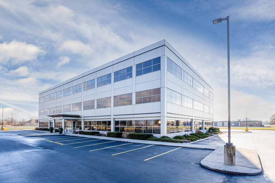 Primary Photo Of 20 Corporate Park Dr, St Catharines Office For Lease