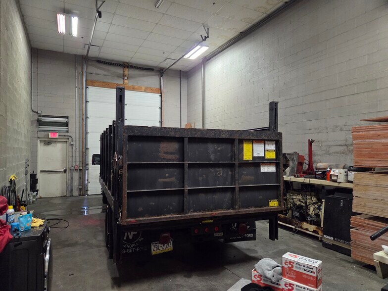 More Photos Of 4378 Craighead Rd, Allison Park Office For Lease