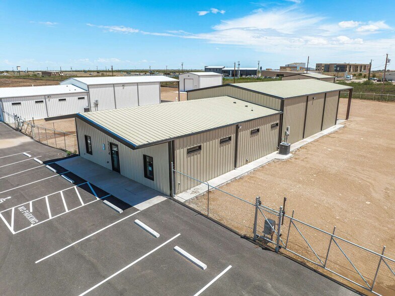 More Photos Of 1714 N FM 1788, Midland Warehouse For Lease