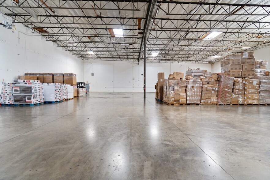 More Photos Of 1190 N Del Rio Pl, Ontario Warehouse For Sale