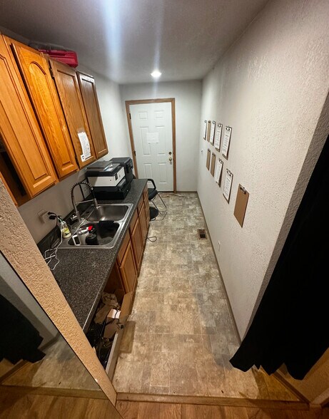 More Photos Of 208 N Main St, Cascade Storefront Retail Office For Sale