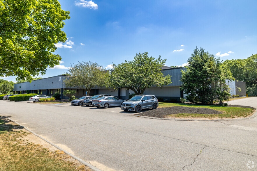 Primary Photo Of 10 Commerce Way, Norton Research And Development For Lease