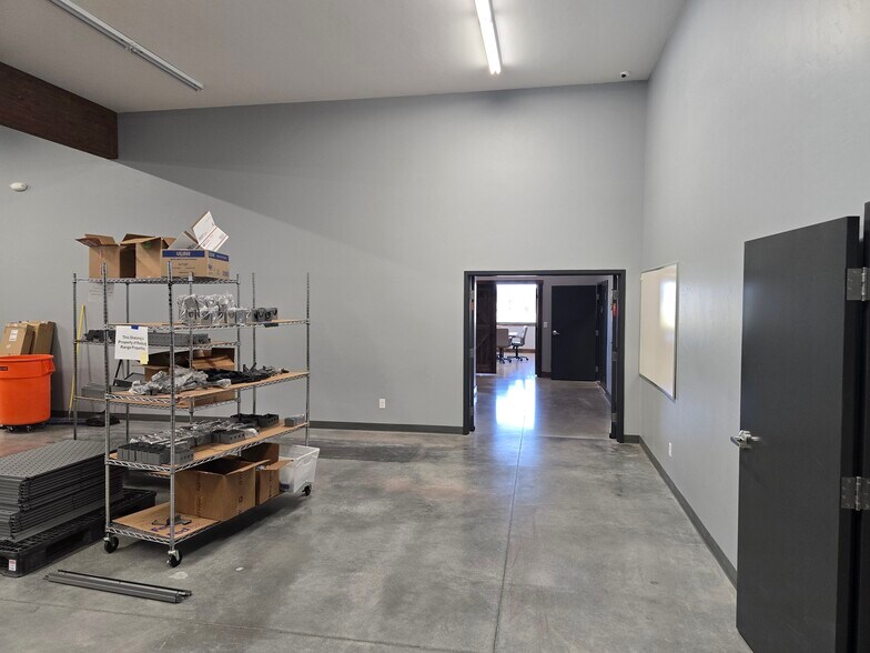 More Photos Of 870 N 2nd E, Rexburg General Retail For Lease