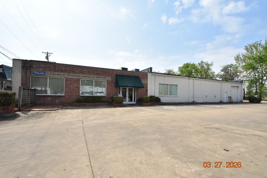 More Photos Of 101 Main St, Greenwood Freestanding For Sale