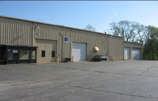 More Photos Of 923 E Michigan Ave, Battle Creek Warehouse For Lease