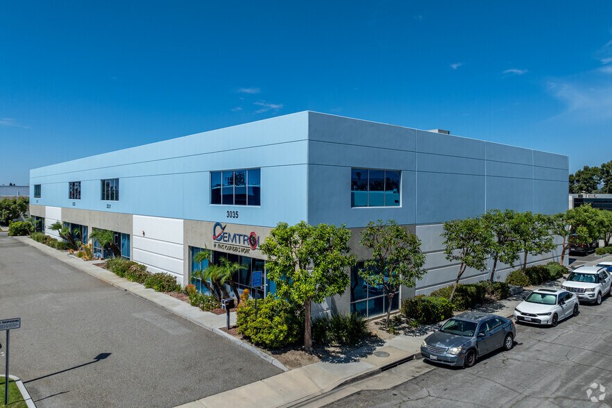 Primary Photo Of 3021-3035 E La Jolla St, Anaheim Warehouse For Lease