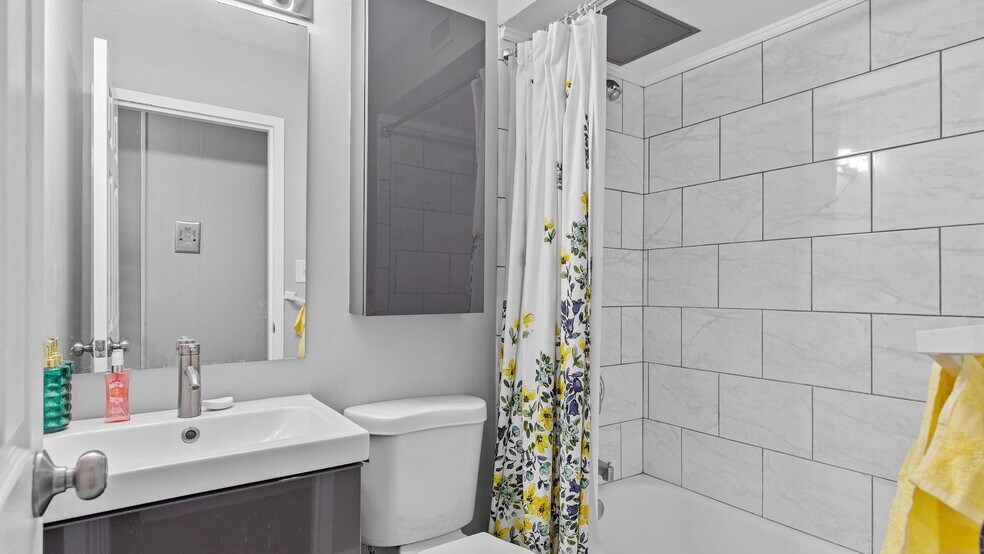 More Photos Of 3530 Miami St, Saint Louis Apartments For Sale