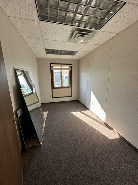 More Photos Of 1465 Cornell Rd, Howard Warehouse For Sale