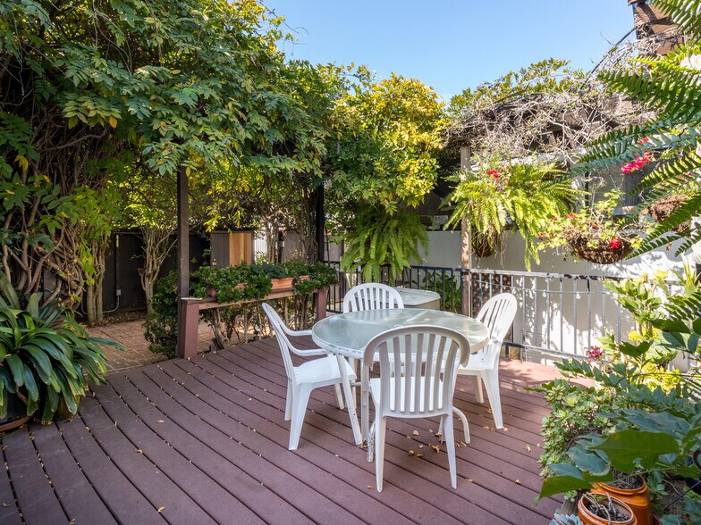 More Photos Of 4381-4385 Overland Ave, Culver City Office Residential For Sale