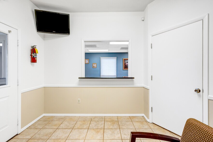 More Photos Of 1163 Route 37 W, Toms River Medical For Lease
