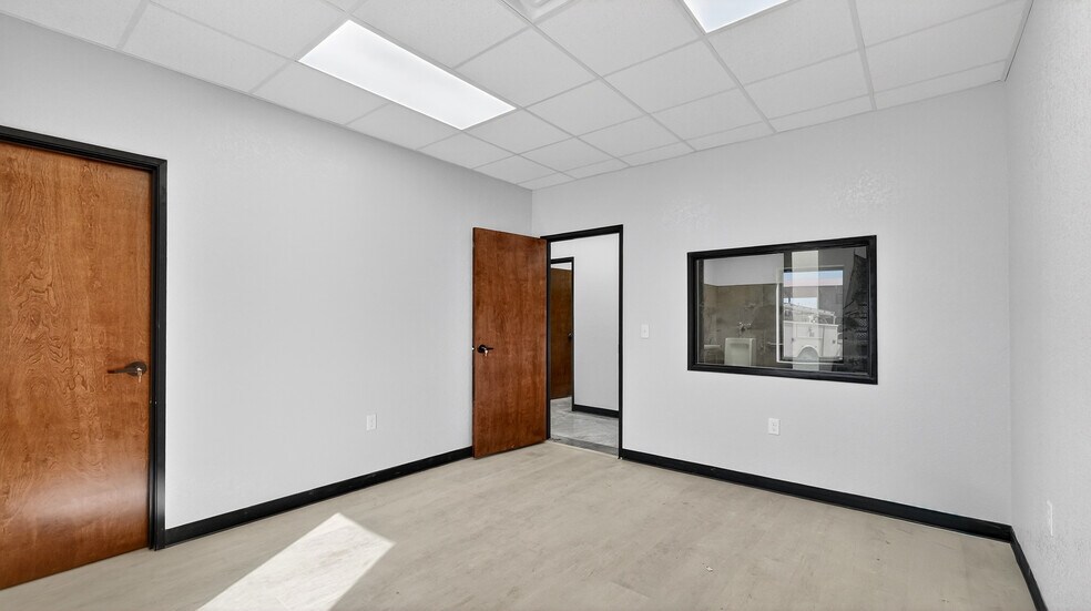 More Photos Of 16511 W Basin St, Odessa Industrial For Lease