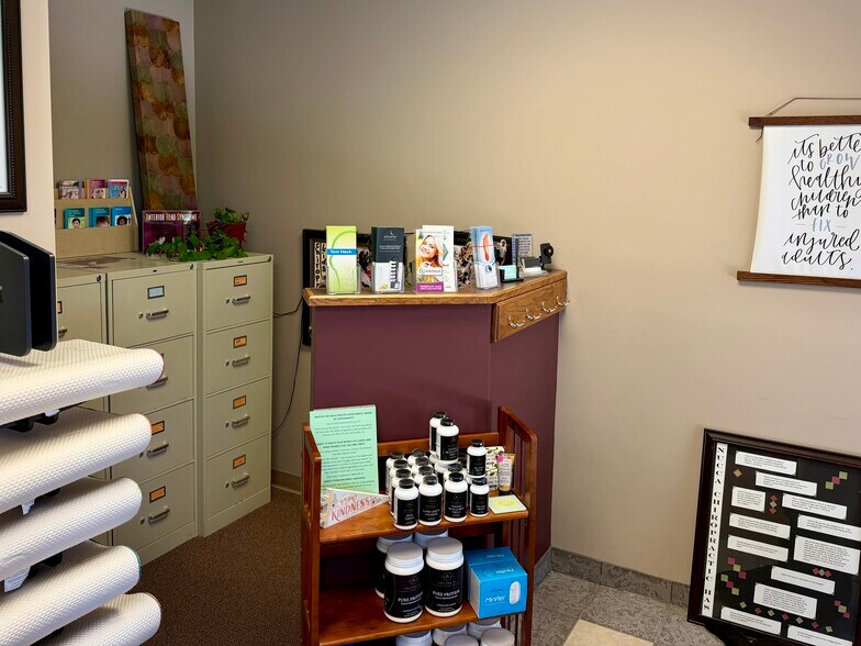 More Photos Of 1600 Commerce Park Dr, Chelsea Medical For Sale